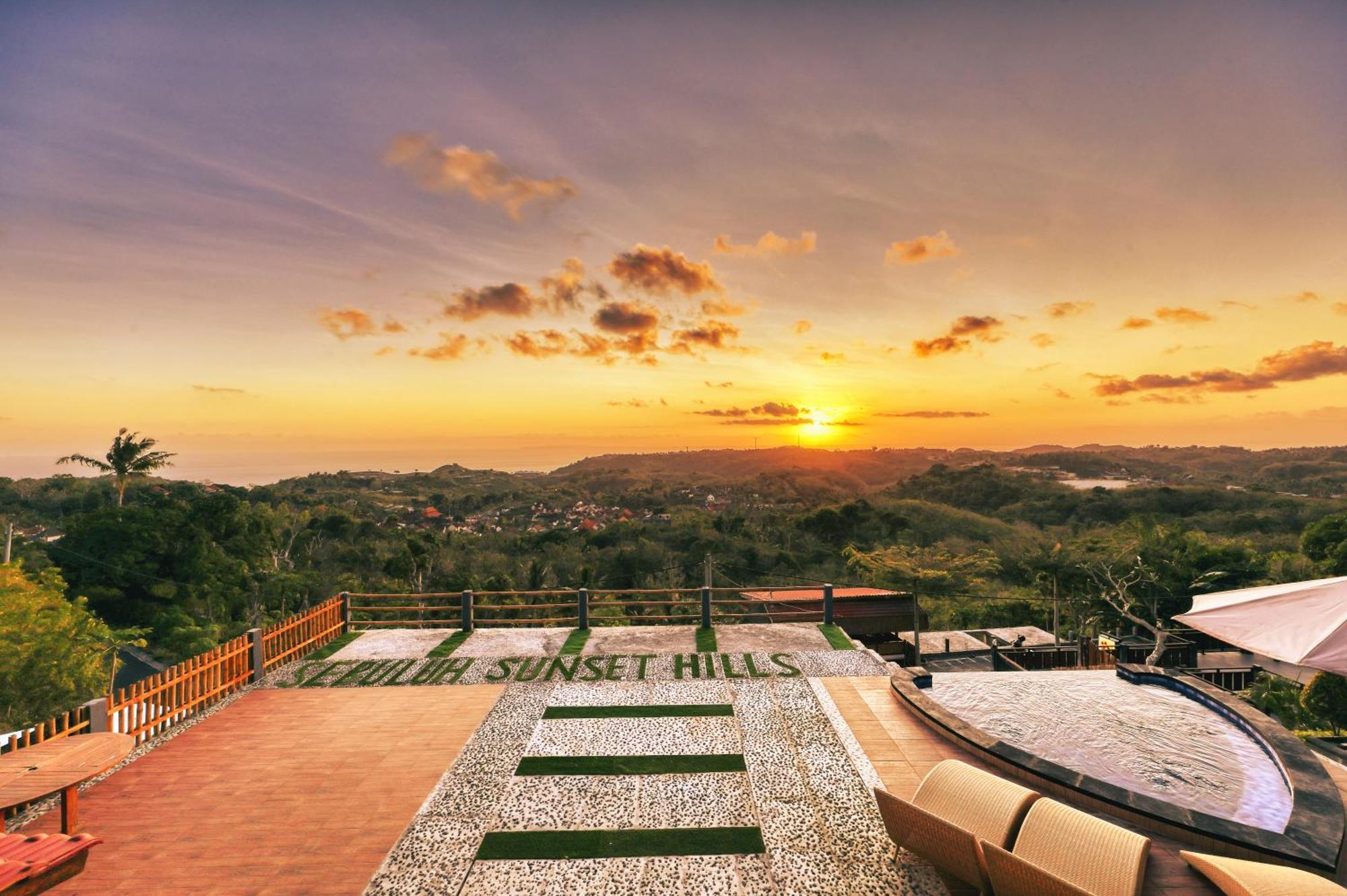 Batumadeg Sebuluh Sunset Hill酒店 外观 照片